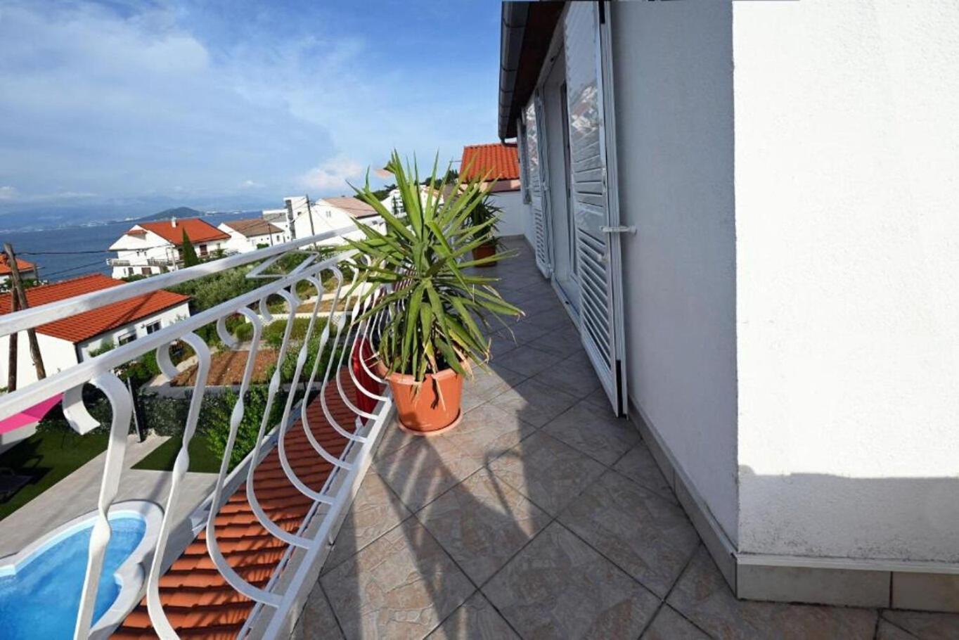 Apartment Mihovilovic Slatine Ngoại thất bức ảnh