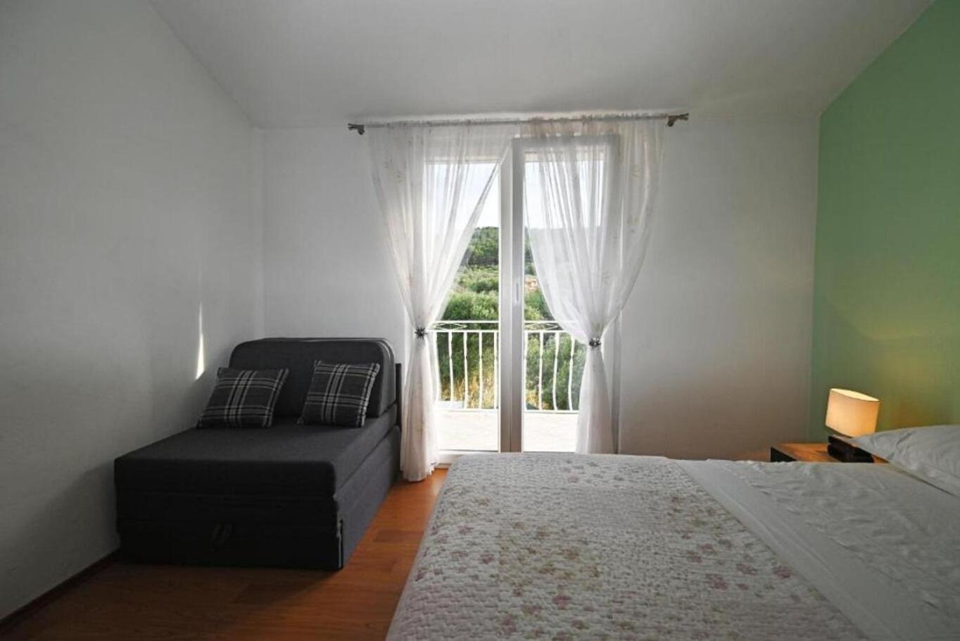Apartment Mihovilovic Slatine Ngoại thất bức ảnh